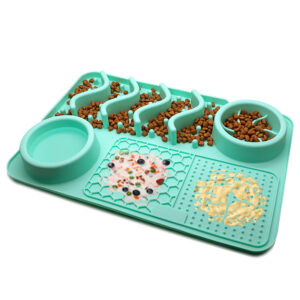 Silicone Licking Pet Mat – Multifunctional Feeding Mat - Image 4