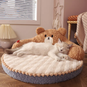 Winter Cat Bed – Warm & Cozy Nest